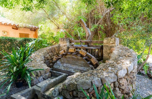 Campanet House | Mediterranean Holiday Home "Sa Mata Grossa" with Wi-Fi, Garden, Terrace and Pool