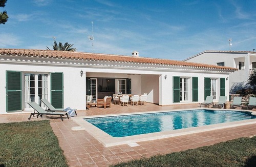Punta Grossa Villa | Mediterranean-style house in s'Arenal, 5 minutes from the beach