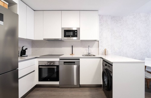Getafe Apartment | Modern apartment for 6 near Madrid