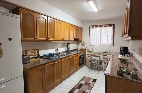 Benicassim Ski Chalet | modern luxurious Chalet, near beautiful beaches, restaurants, bars & Festivals.