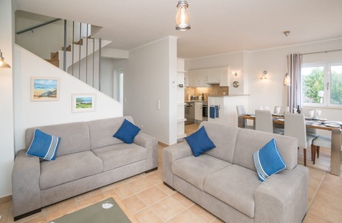 Las Gabias House | Modern Ocean-view Townhouse by Ideal Homes