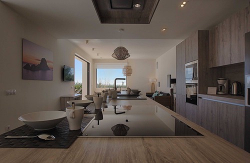 S'Argamassa Villa | My Rental Homes - Villa Crozet nfinity pool directly in front of the sea