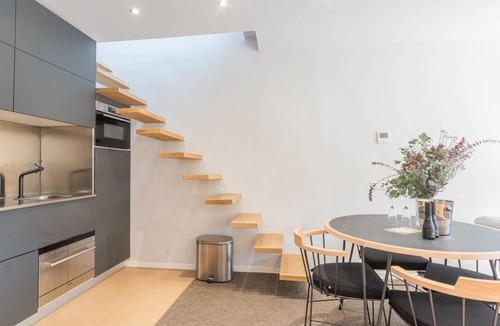 Sant Gervasi Apartment | My Space Barcelona apartment with large terrace close to Barraquer clinic