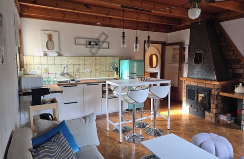 Cala Murada Apartment | NEAR THE BEACH, beautiful detached apartment in a house with a garden and pool