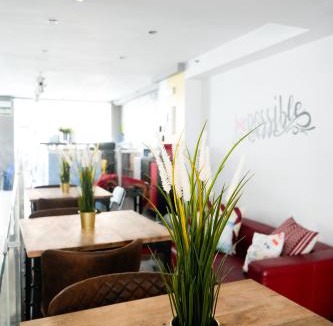 Foners Hostel | NEW ART BEACH HOSTEL- Albergue Juvenil