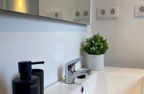 Mataro Apartment | Nice 1 bedroom apartment with small inner courtyard 10 min. from the beach