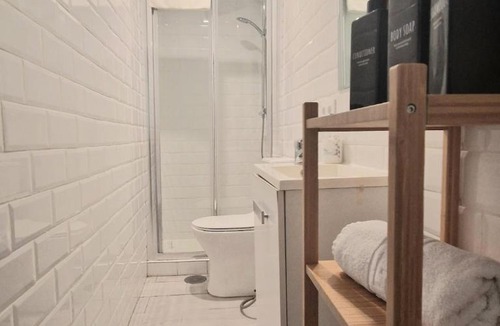 Leon XIII-Los Naranjos Apartment | Nice 2-bedroom apartment in downtown Seville Dionisio
