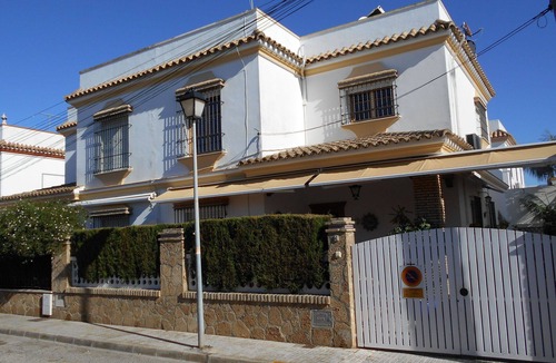 Chipiona Apartment | Nice apartment for 4 guests with A/C, WIFI, TV and patio