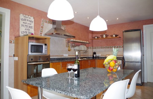 Alcudia Villa | Nice villa with pool, air conditioning and WIFI. Quiet and close to the sea