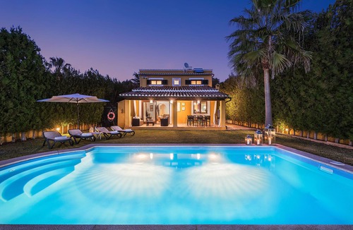 Alcudia Villa | Nice villa with pool, air conditioning and WIFI. Quiet and close to the sea