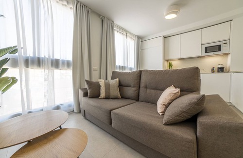 Capuchinos Apartment | Nuevo · Diseño Moderno y Confort en Málaga by VGC