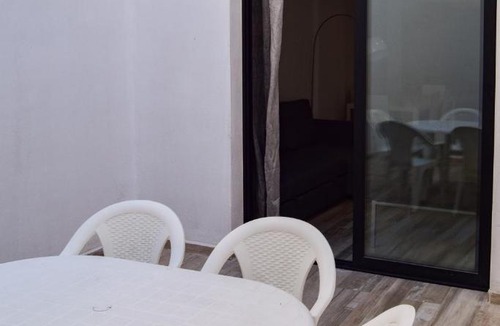 La Roqueta Apartment | NWT Central Station Apartments