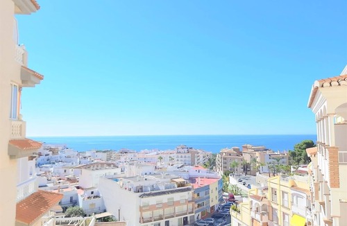 La Herradura Apartment | "Oasis" Apartment near the Beach with Sea View, Pool, Wi-Fi, and Terrace