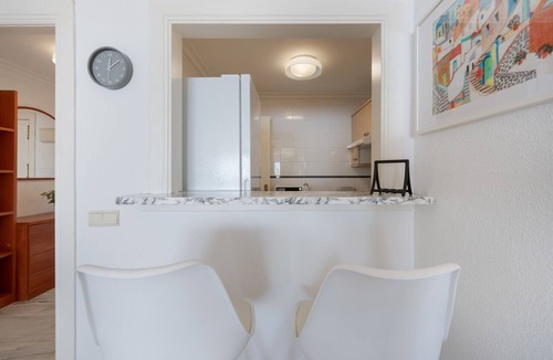 Torrequebrada Apartment | Oasis Torrequebrada Apartment with Views, Pools, Private Parking and Wi-Fi
