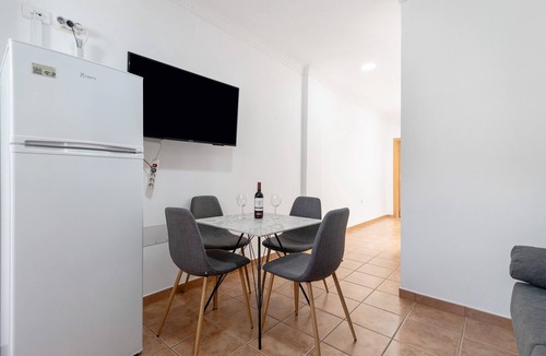 Aguimes Apartment | One Life One Dream House – Sea View Apartment with Wi-Fi and Air Conditioning