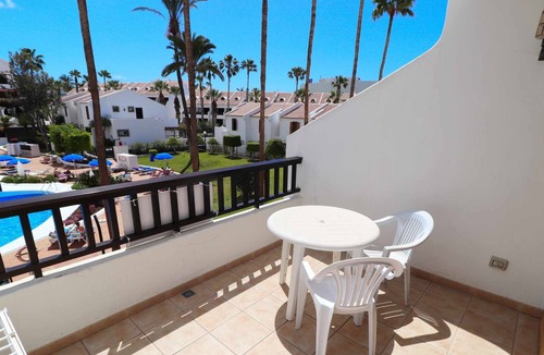 El Madronal Apartment | Parque Santiago II 1104 by Tenerife Rental And Sales