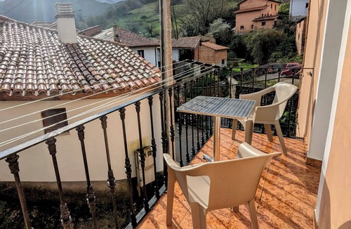 Vibano House | Peaceful 4-bedroom holiday home nestled between green mountains and beaches.