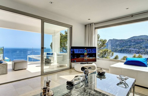 Ibiza Island Bed & Breakfast | PEARL TREMENDOUS HOUSE IN THE BEST AERA OF IBIZA ON THE FRONT LINE OF SEA