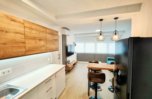 Garrido Norte Apartment | plushomes | El Andén de Garrido (no lift)