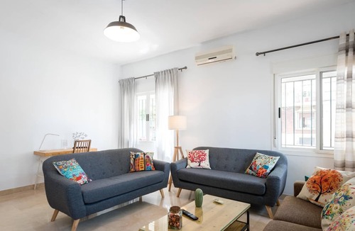 San Bernardo Apartment | PR PLAZA ESPAÑA Spacious Apartment 5D + 3B parking space Included