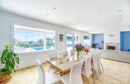 Alcossebre Villa | Preciosa villa con piscina, jardín y vistas al mar WIFI