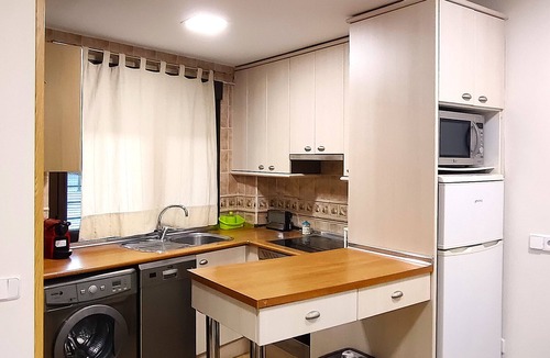 Getafe Apartment | Premium Apartment in Getafe Centro Confort WiFi 1Gbps Ideal UC3M and Companies
