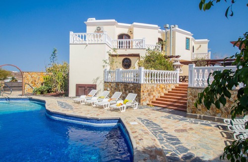Costa Teguise Villa | Private 4 bed magnificent luxury villa with superb pool, sea and mountain views