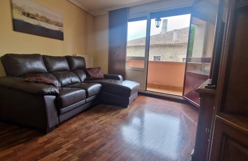 Ferrera Apartment | R2R - Amplio Apto 3hab en Noreña - 35A01