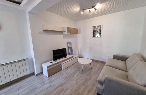 Distrito Llano Apartment | R2R - Apartamento moderno 2 habitaciones - 103A
