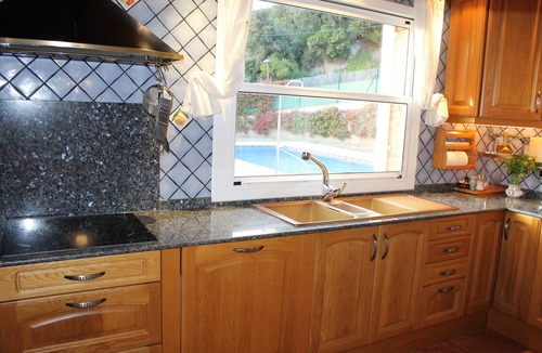 Sant Fost de Campsentelles House | Room with private bathroom . house in the countryside 25 minutes from BARCELONA