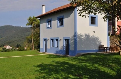 San Martin de Luina Cottage | Rural apartment Casona la Sierra for 4 people