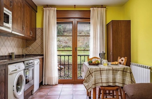 Corao Apartment | Rural Apartments La Viña (Apartment number 7)