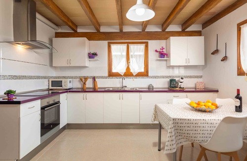 Arta Villa | Sa Caseta - Beautiful fully-modernized house with large garden in Artà