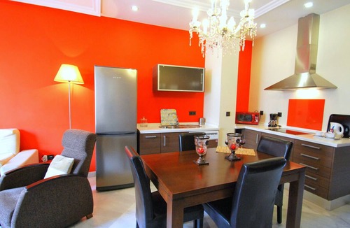 Alameda Apartment | Sc14 2dorm. Apartment With Terrace/Wifi/Air Conditioning/Kitchen in Historic Center