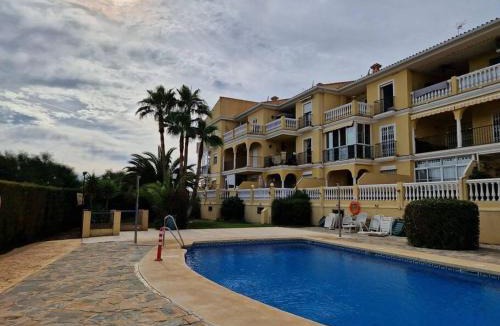 El Faro Apartment | Sea view Garden Oasis (6-min walk to the Beach)
