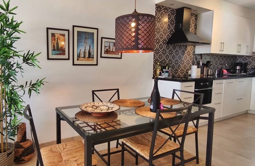 Chimenea House | Sea view-Town-House-Comfort-Private Bathroom