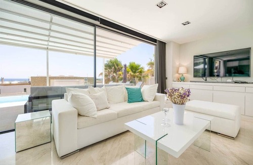 Portals Nous House | Seaview Escape less than 5 minutes from the beach