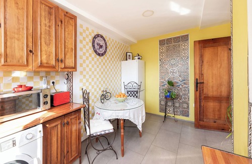 Albaicin Apartment | Single Floor Penthouse 1830 sq.ft Facing Alhambra Palace & Terrace
