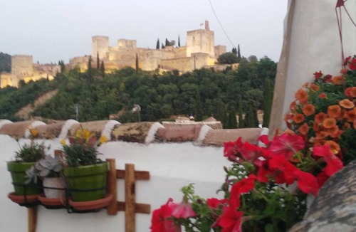 Albaicin Apartment | Single Floor Penthouse 1830 sq.ft Facing Alhambra Palace & Terrace