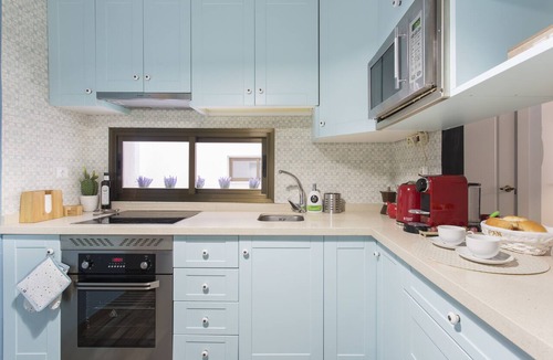 Albaicin Apartment | Sky is blue Granada with private parking included