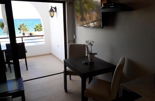Bahia Calma House | Solyventura® Maisonette-Bungalow in einmaliger Strandlage