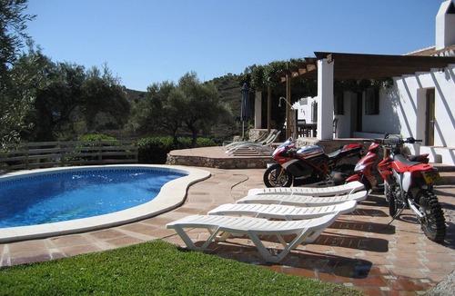 Frigiliana House | Spacious 4 Bed villa with pool and fantastic views!