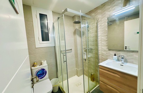 La Sagrada Familia Apartment | Spacious 4-bedroom apartment right next to Sagrada Familia