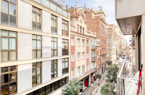 Sant Gervasi Apartment | Spacious Sant Gervasi-Galvany del Poblenou 2BR w/Balcony, by Blueground