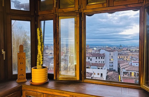 Albaicin House | Spectacular 3-Bedroom House Downtown with Unbeatable Views over Granada.