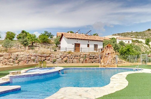 Arenas del Rey House | Spend successful vacations Andalusia and in this beautiful vacation home with pool.