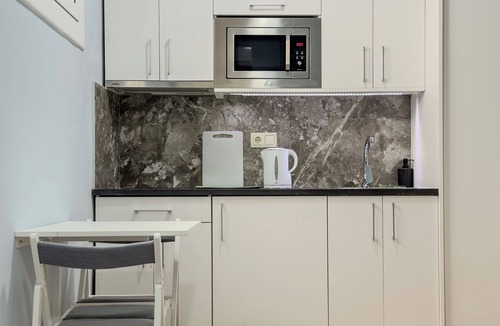 El Raval Apartment | STUDIO 7 NEXT TO THE RAMBLAS IN BARCELONA