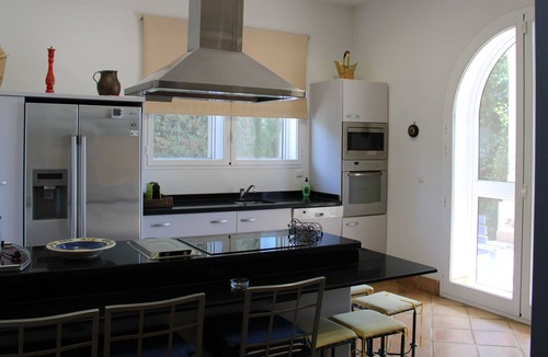 Benalup-Casas Vieja Villa | Stunning 3-Bed Villa in Benalup-Casas Viejas