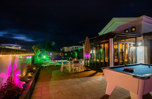 Montana Roja Villa | Stunning luxury Spa Villa. Heated pool and air conditioning. Hot tub available.