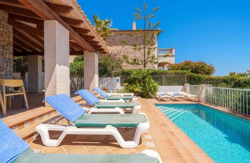 Cala Mesquida House | Stunning private villa for 8 guests with WIFI, private pool, A/C, TV, terrace and pets allowed